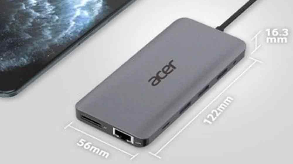 USB Hub Acer 12in1 Type C s jeho rozmermi a telefón_02