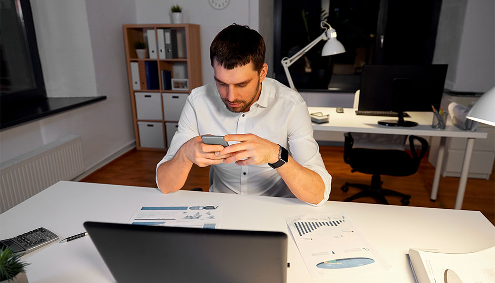 Studenti u notebooku_02