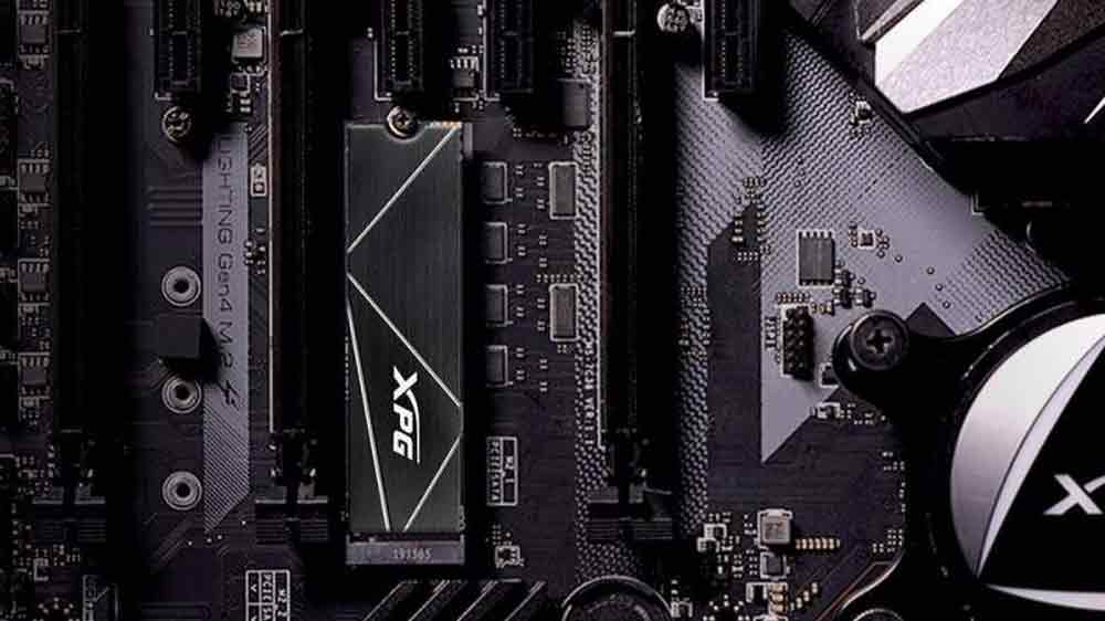 SSD disk XPG GAMMIX S70 BLADE 8TB na základní desce_02