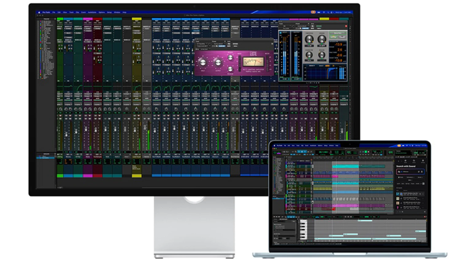 Monitor Apple Studio Display 2026 připojen&yacute; k MacBooku