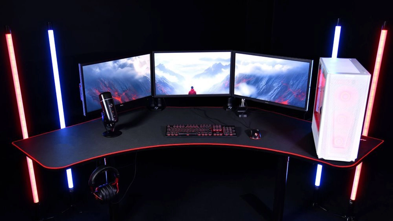 Ochranná podložka na stôl Arozzi Arena Angelo DeskPad na stole s elektronikou