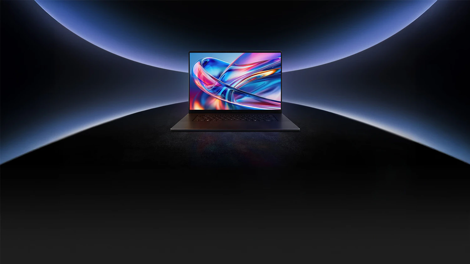 Notebook ASUS ProArt P16 na farebnom pozadí