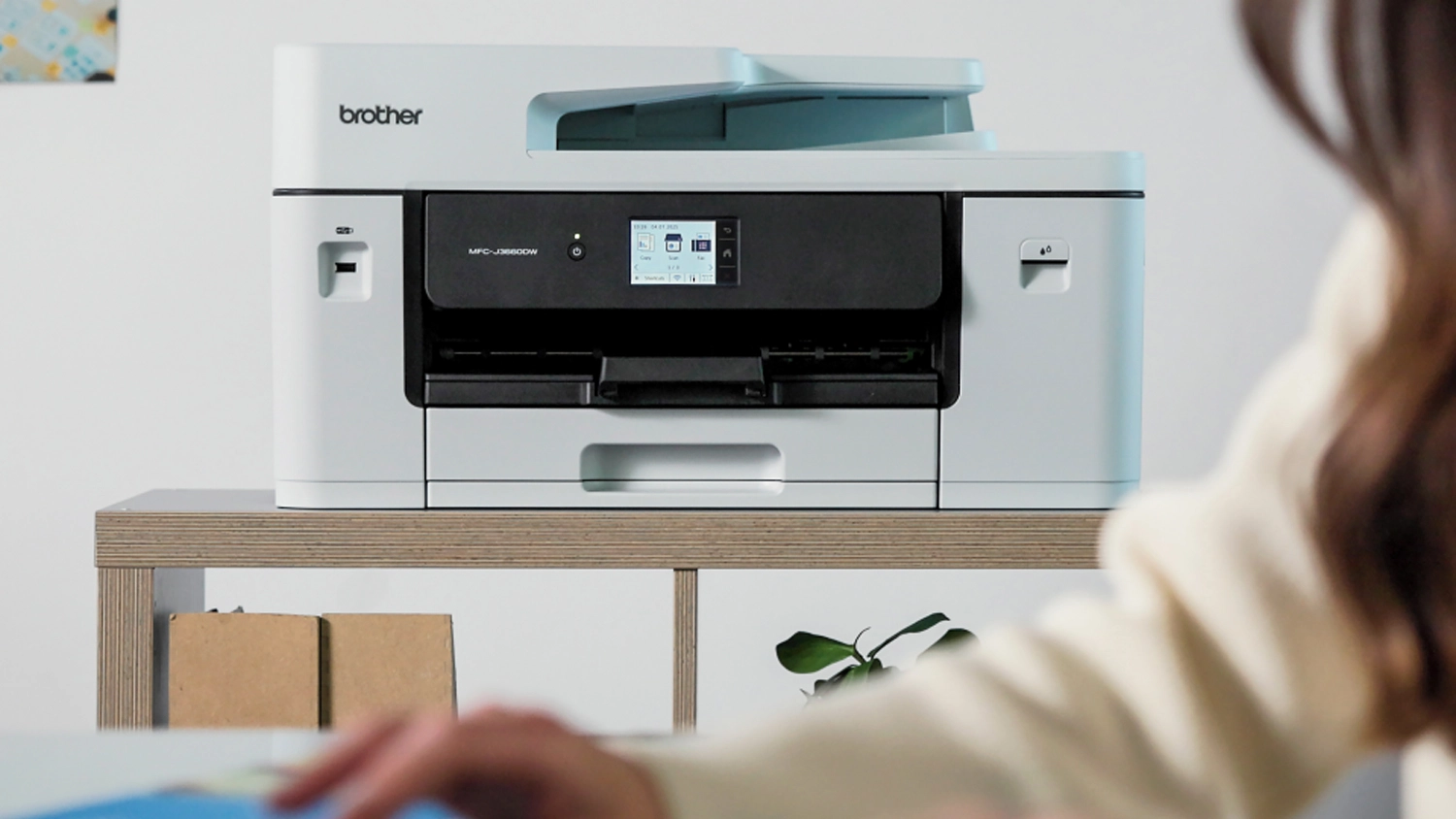 Inkoustov&aacute; tisk&aacute;rna Brother &ndash; um&iacute;stěn&iacute; tisk&aacute;rny v kancel&aacute;ři