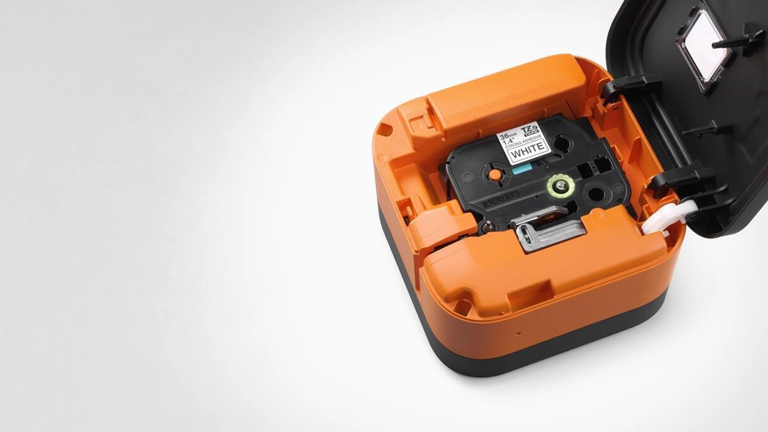 Tisk&aacute;rna &scaron;t&iacute;tků Brother PT-E920BT &ndash; otevřen&aacute;