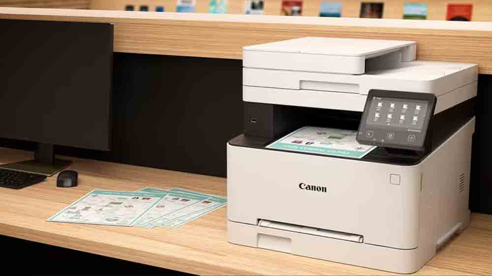 Laserová tiskárna Canon i-SENSYS na pracovním stole_02