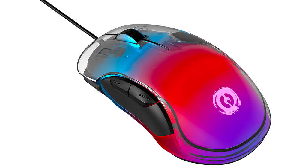 Hern&iacute; my&scaron; Canyon Braver GM-728 v akci demonstruj&iacute;c&iacute; přesn&eacute; ovl&aacute;d&aacute;n&iacute; a ergonomick&yacute; tvar pro pohodln&eacute; použ&iacute;v&aacute;n&iacute;