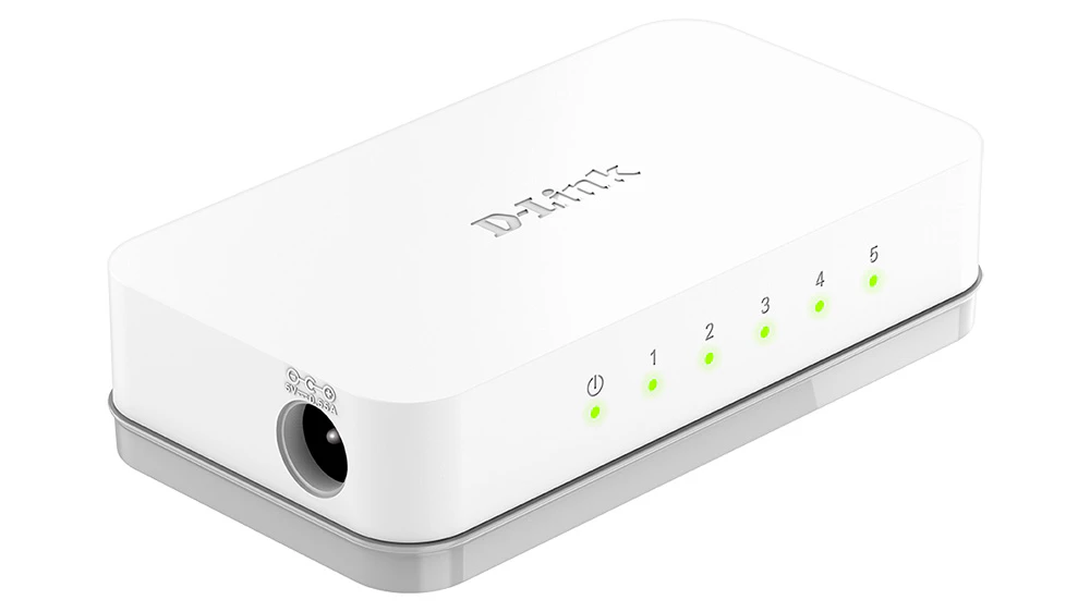 Switch D-Link GO-SW-5E zobrazující kompaktní síťový přepínač s pěti porty na bílém pozadí
