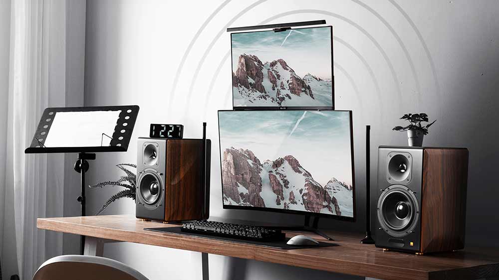 Prémiový reproduktorový systém 2.0 Edifier S3000MKII na stole se stolním počítačem_04