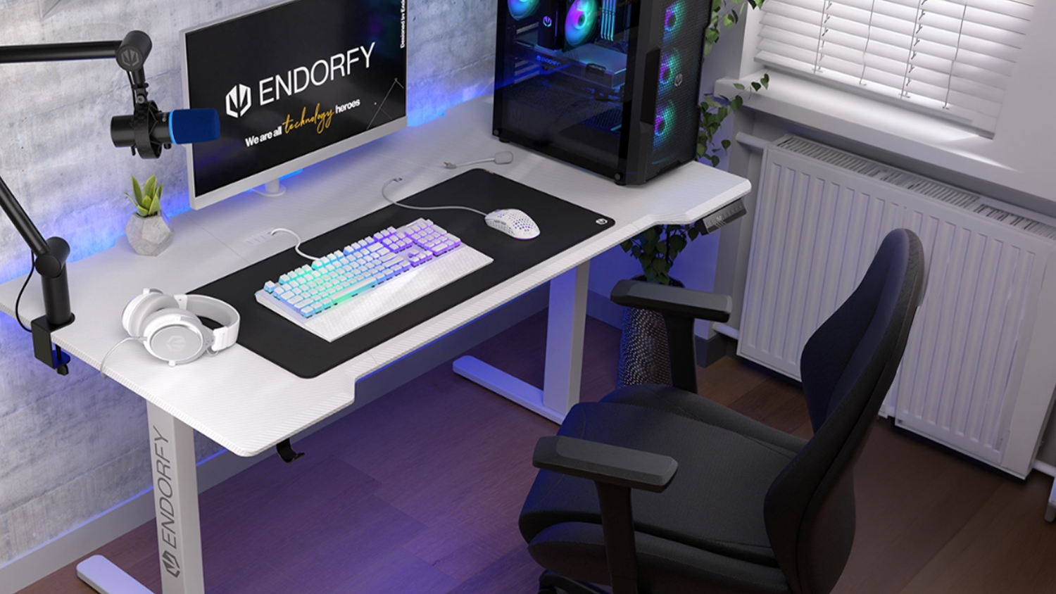 Držák monitoru Endorfy Atlas Single bílý připevněný na herním stole