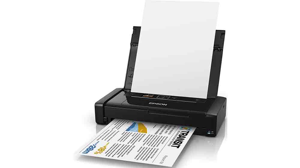 Inkoustov&aacute; tisk&aacute;rna Epson WorkForce WF-100W na sedadle auta_03