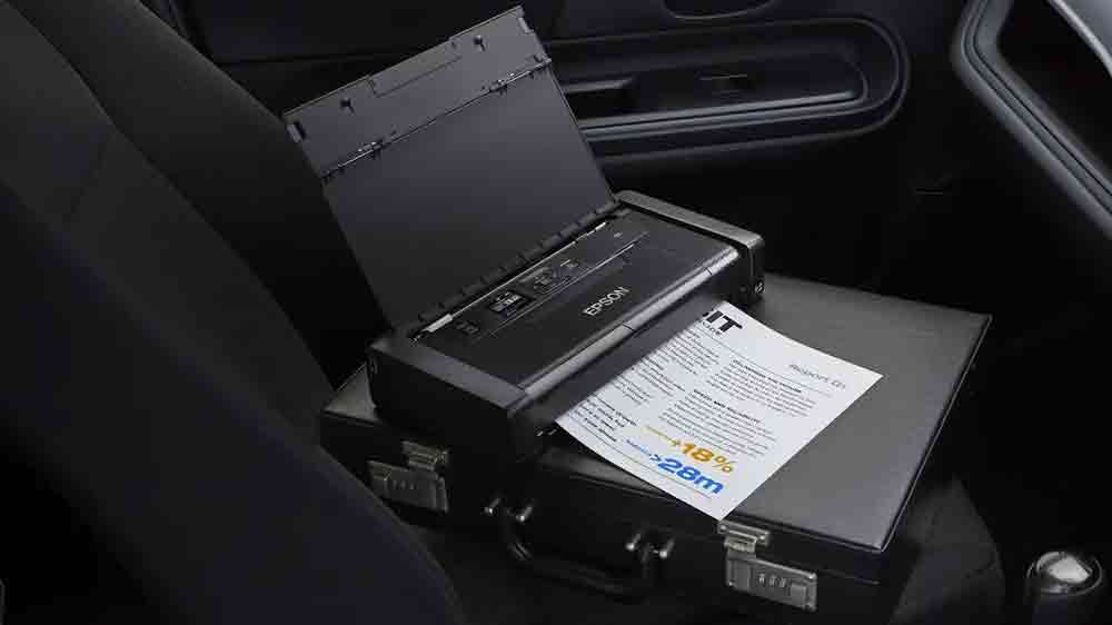 Inkoustov&aacute; tisk&aacute;rna Epson WorkForce WF-100W s vytisknut&yacute;mi dokumenty_04