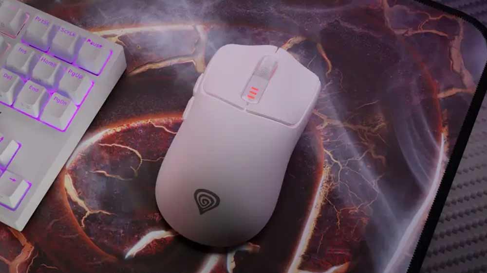 Herní myš Genesis ZIRCON 500 na barevné podložce vedle klávesnice a sluchátek_02