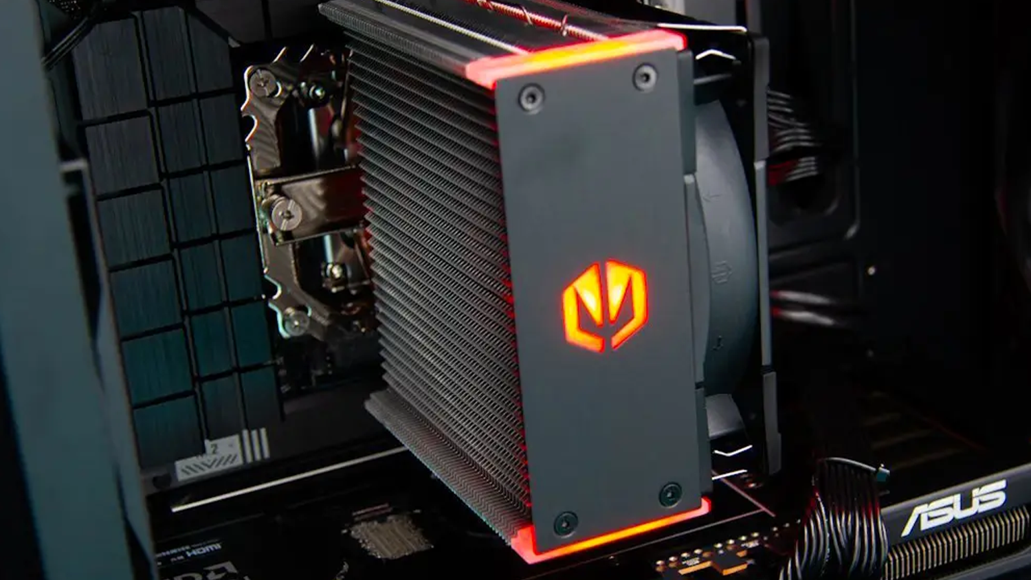 Hern&iacute; poč&iacute;tač Hal3000 MČR Finale Pro