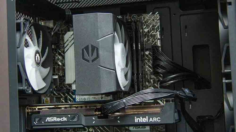 Chlazen&iacute; hern&iacute;ho poč&iacute;tačeHAL3000 MEGA Gamer Pro PCHS2796_02