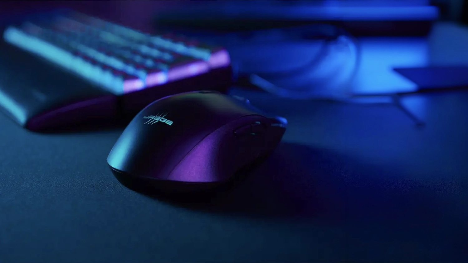 Herná myš Hama uRage Reaper 610 na stole zadný pohľad