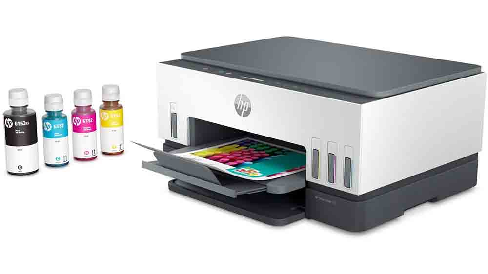 Inkoustová tiskárna HP Smart Tank 670 All-in-One vedle náplní_02