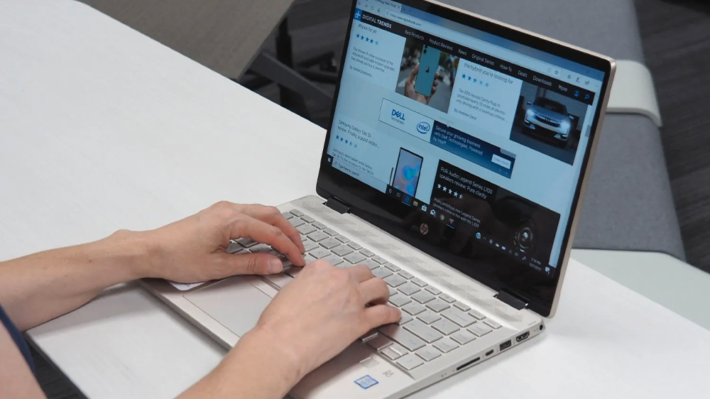 Psaní na klávesnici HP Pavilion x360_3