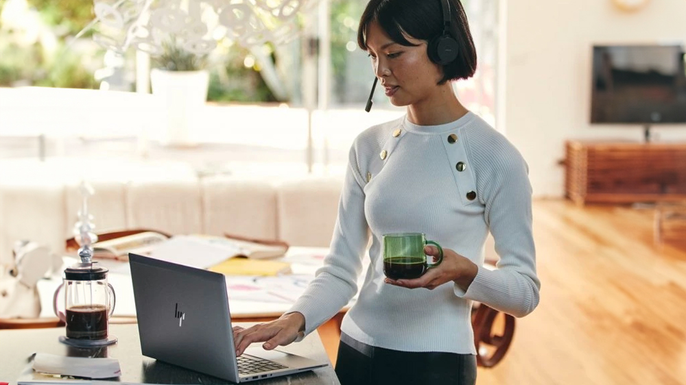 Práce na HP EliteBook 845 G11_4