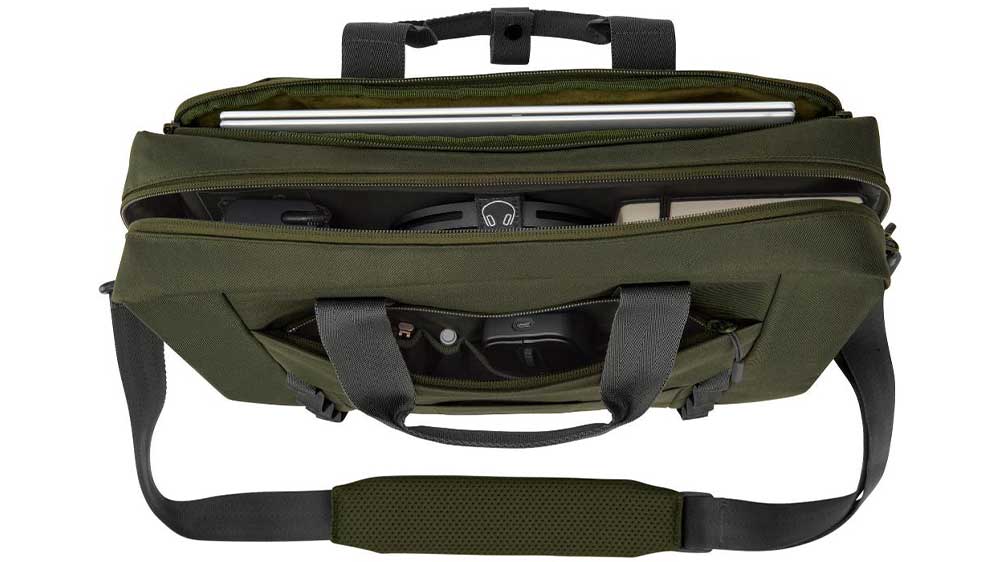 Pohled seshora na brašnu na notebook HP 15,6_02