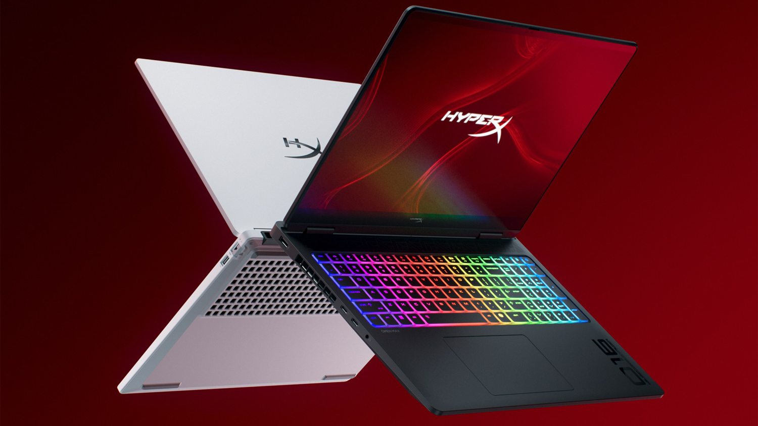 Červené pozadí s dvěma notebooky HyperX