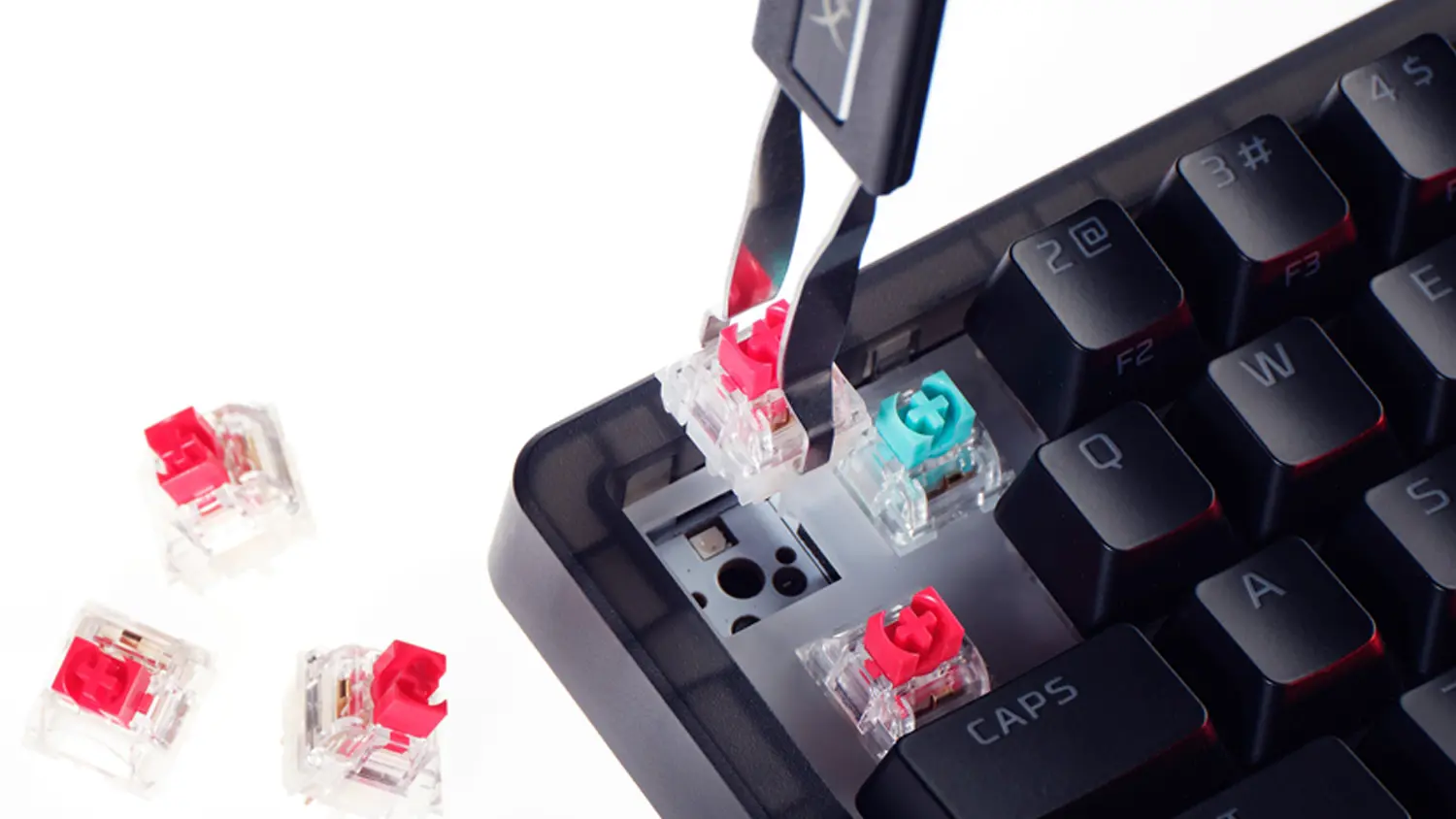 Výměna spínačů klávesnice HyperX Origins 2 65