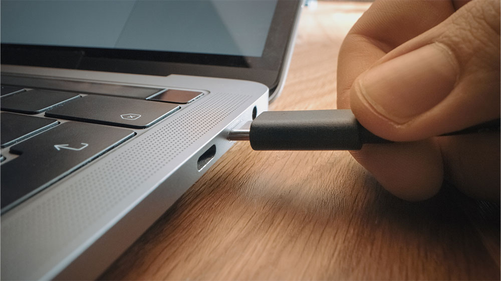 Nabíjení notebooku přes USB-C_02