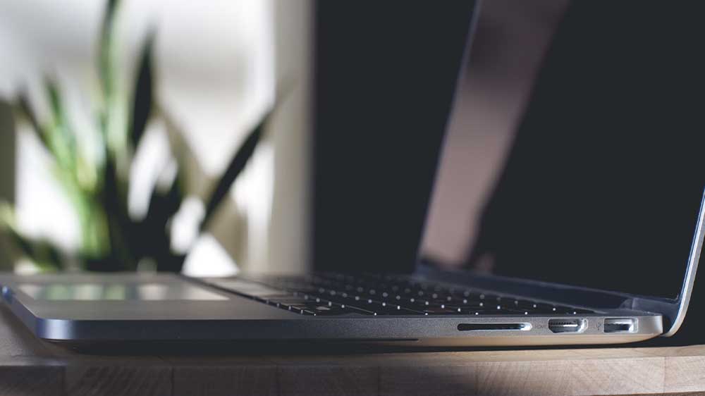 Rozhraní Lenovo ThinkPad L14_04