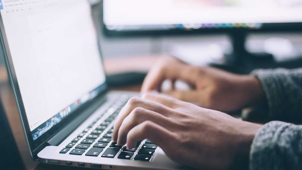 Psaní na klávesnici Lenovo IdeaPad Slim 5 14Q8X9_04