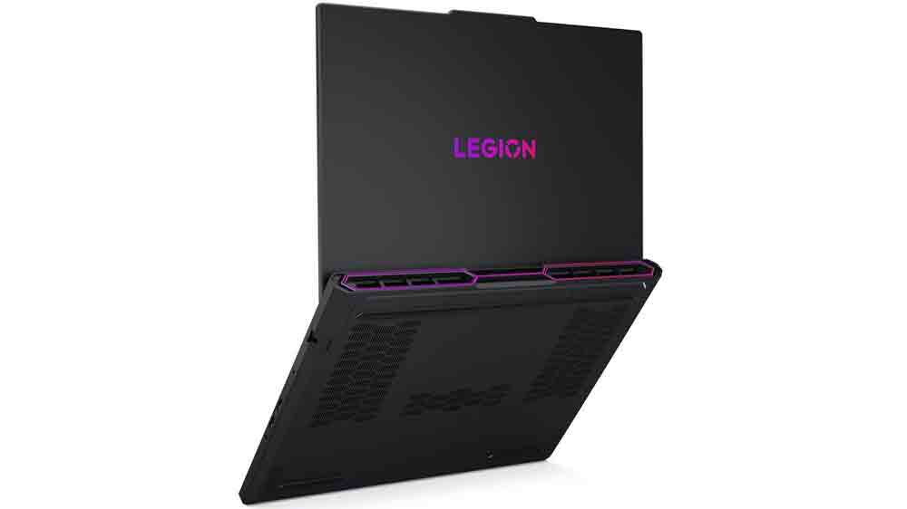 Zadní větrací otvory notebooku Lenovo_04