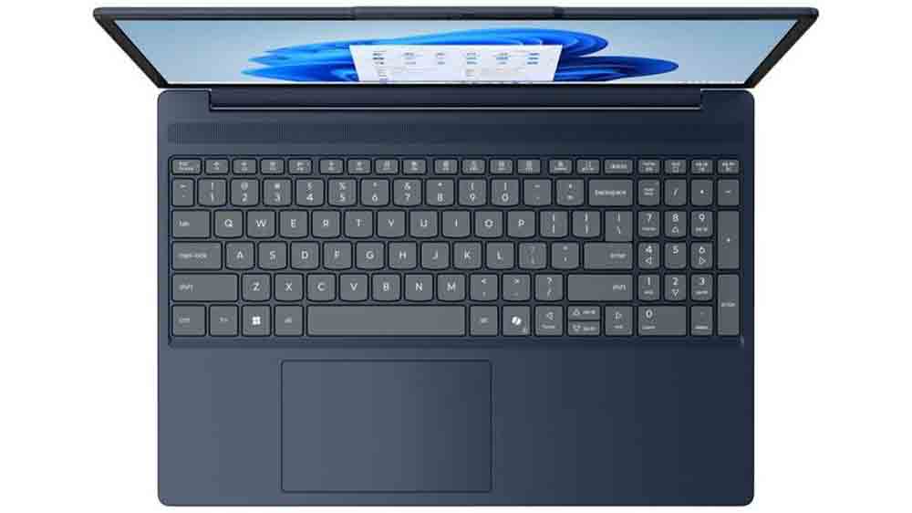 Pohled na klávesnici notebooku Lenovo IdeaPad Slim 3 15IRH10_05