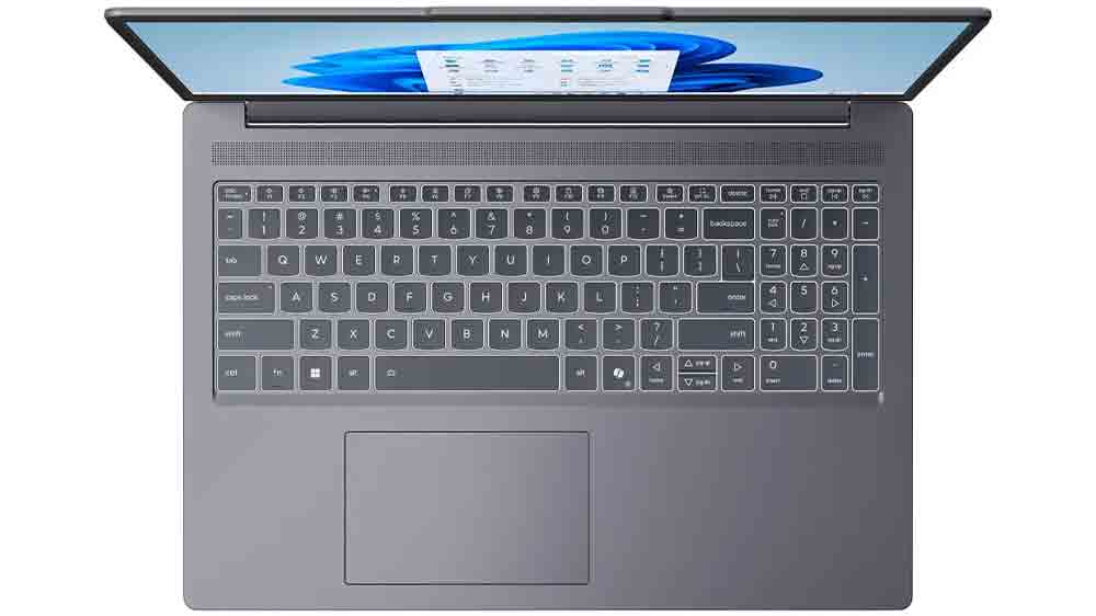 Pohled seshora na klávesnici notebooku Lenovo IdeaPad Slim 3 16AHP10_03