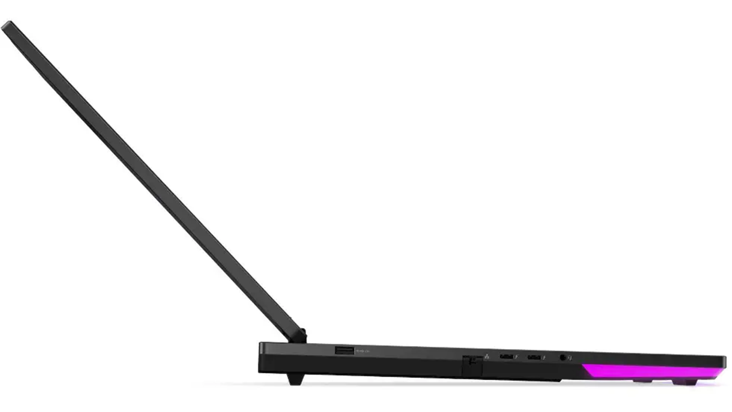 Notebook Lenovo Legion 9, pohľad na porty