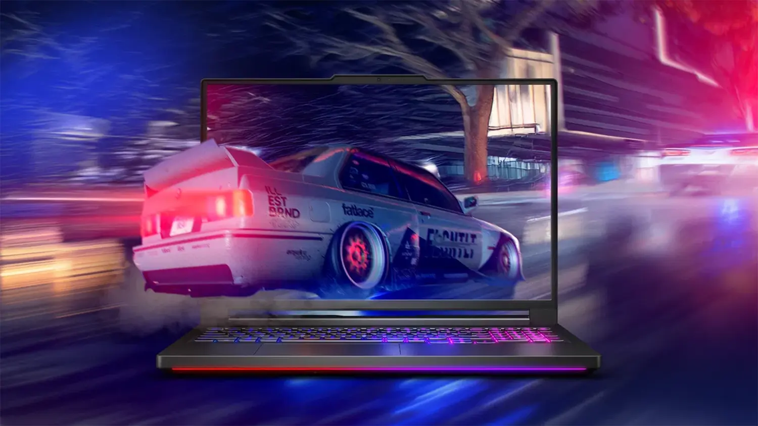 Auto vystupující z notebooku Lenovo Legion 5