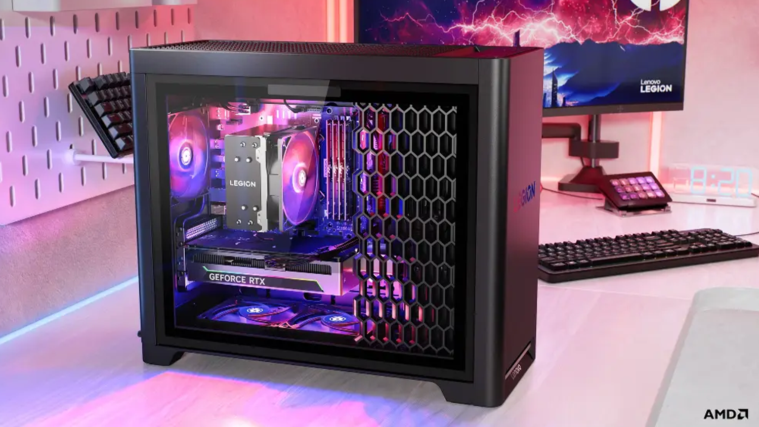 Hern&iacute; PC Lenovo Legion na hrac&iacute;m stole