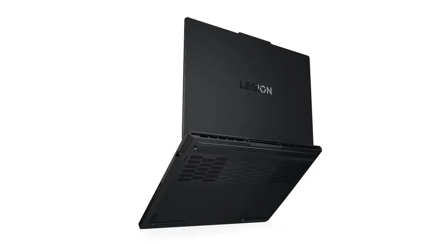 Pohled &scaron;ikmo zespodu na notebook Lenovo Legion Pro 5 16ADR10