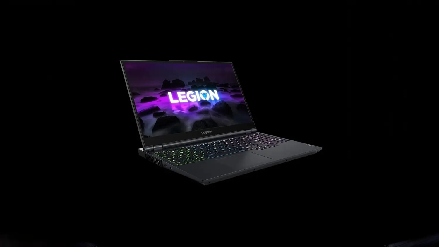 Notebook Lenovo na čern&eacute;m pozad&iacute;