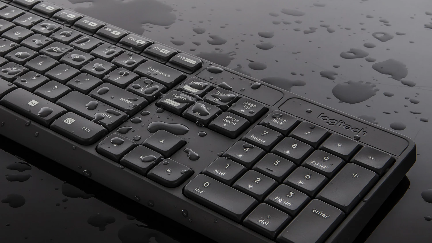 PC klávesnice Logitech MK235 polítá vodou