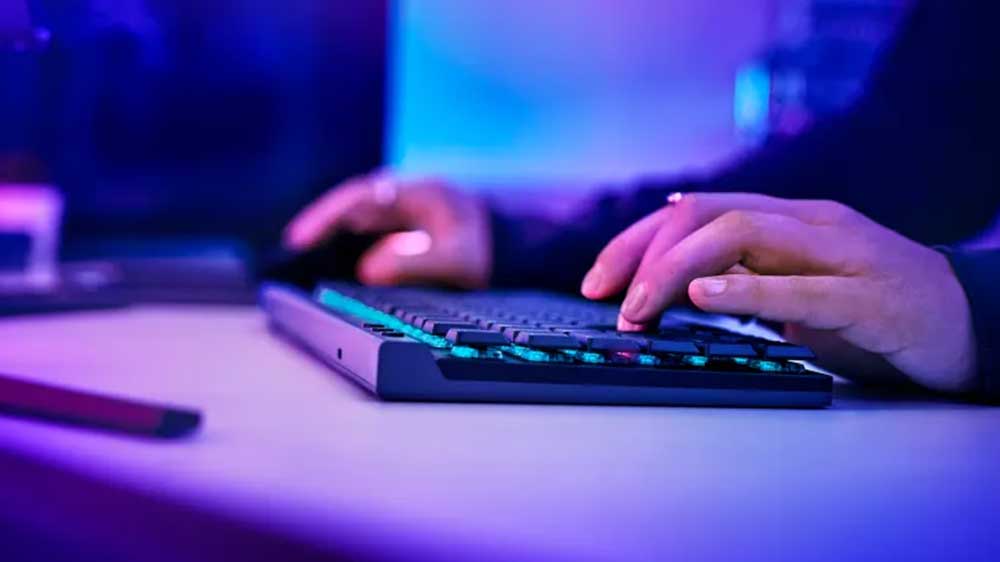 Hern&iacute; kl&aacute;vesnice Logitech G515 TKL_03