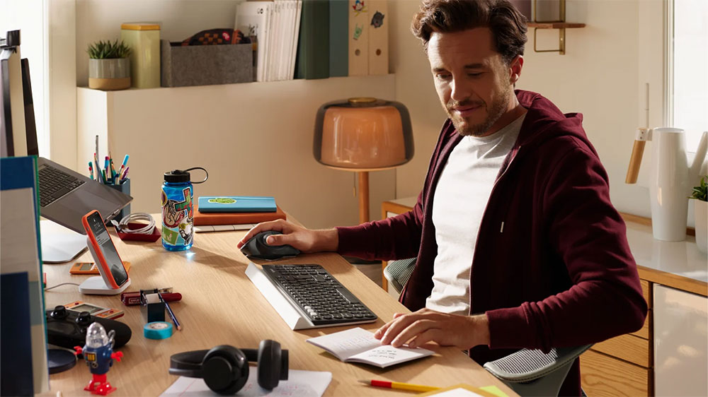 Myš LOGITECH MX ErgoS práce s myší_03