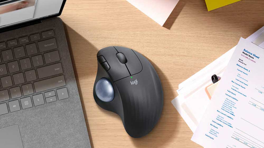 Myš Logitech Ergo M575S je nenáročná na prostor_04