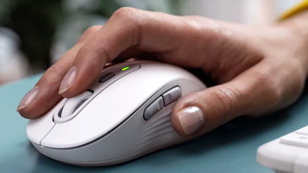 Detail myši z bezdrátového setu klávesnice + myš Logitech Signature Slim Combo MK950_04