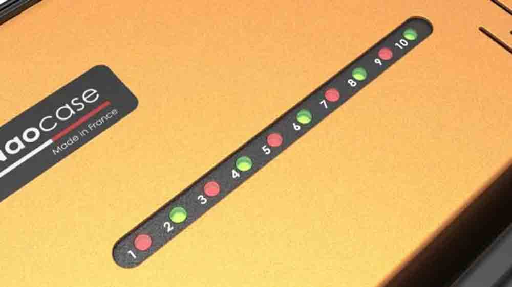 LED indikátory nabíjecího kufru Port Naotic Naocase_04