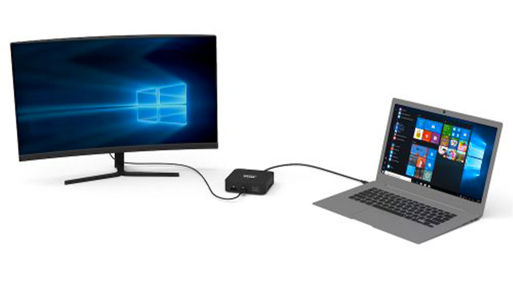Notebook propojený s externím monitorem přes dokovací stanici Port Designs USB-C 10v1, 2×4K_04