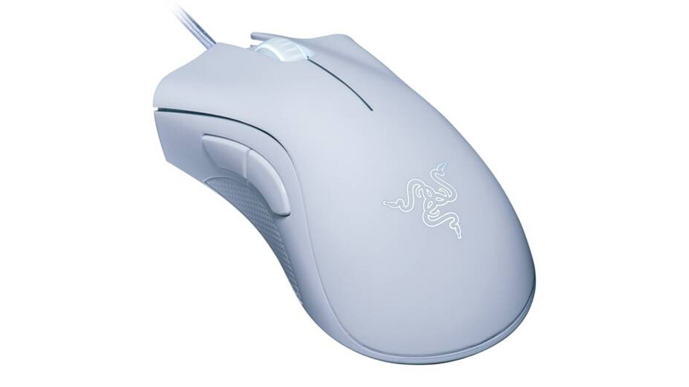 Herní myš Razer DeathAdder Essential white s detailem na programovatelná tlačítka a kvalitní opletený kabel