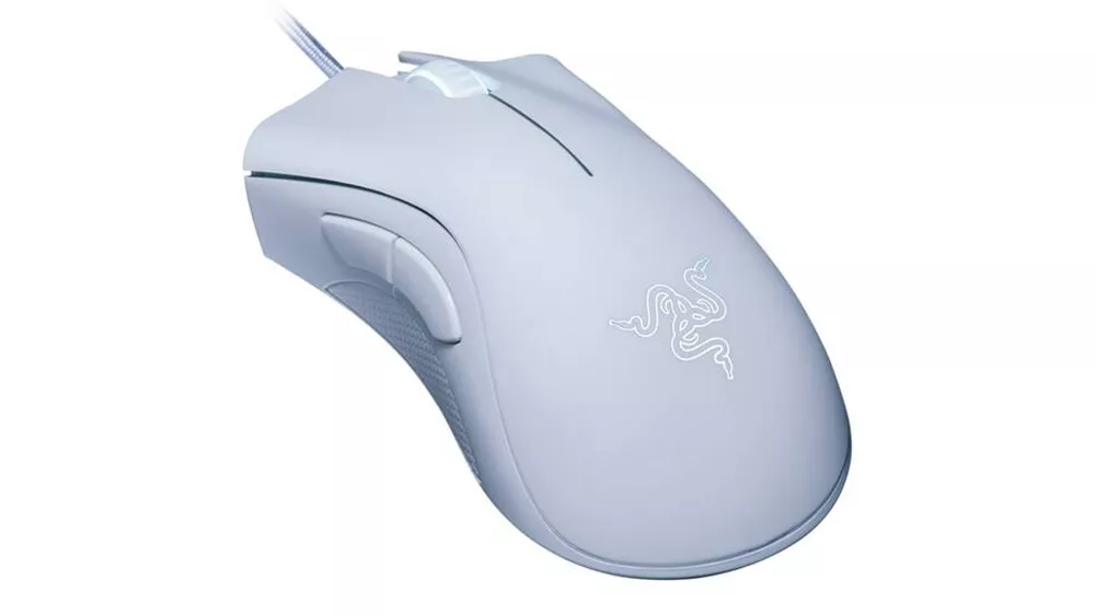 Herná myš Razer DeathAdder Essential white s detailom na programovateľné tlačidlá a kvalitný opletený kábel