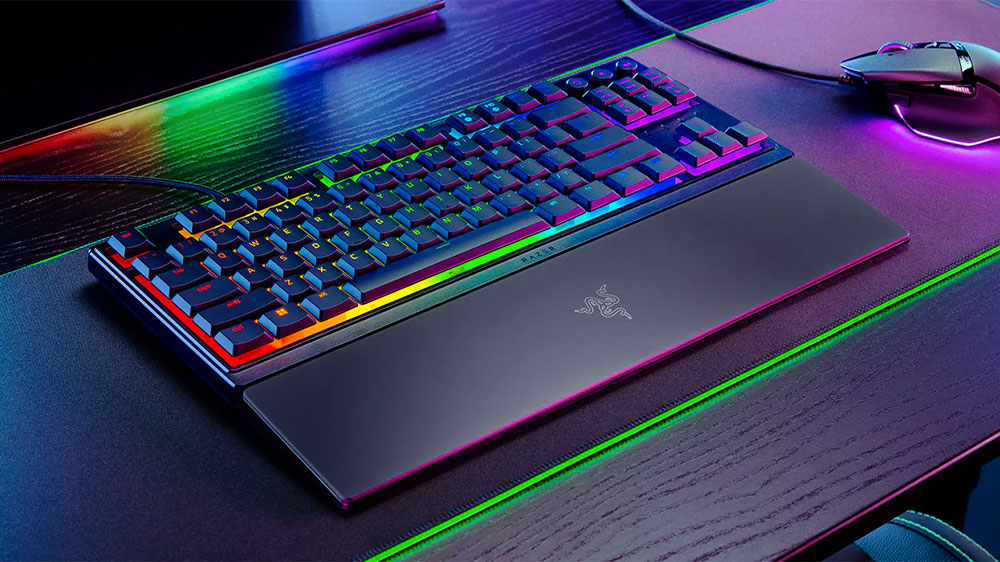 Herní stůl s klávesnicí Razer Ornata V3_02