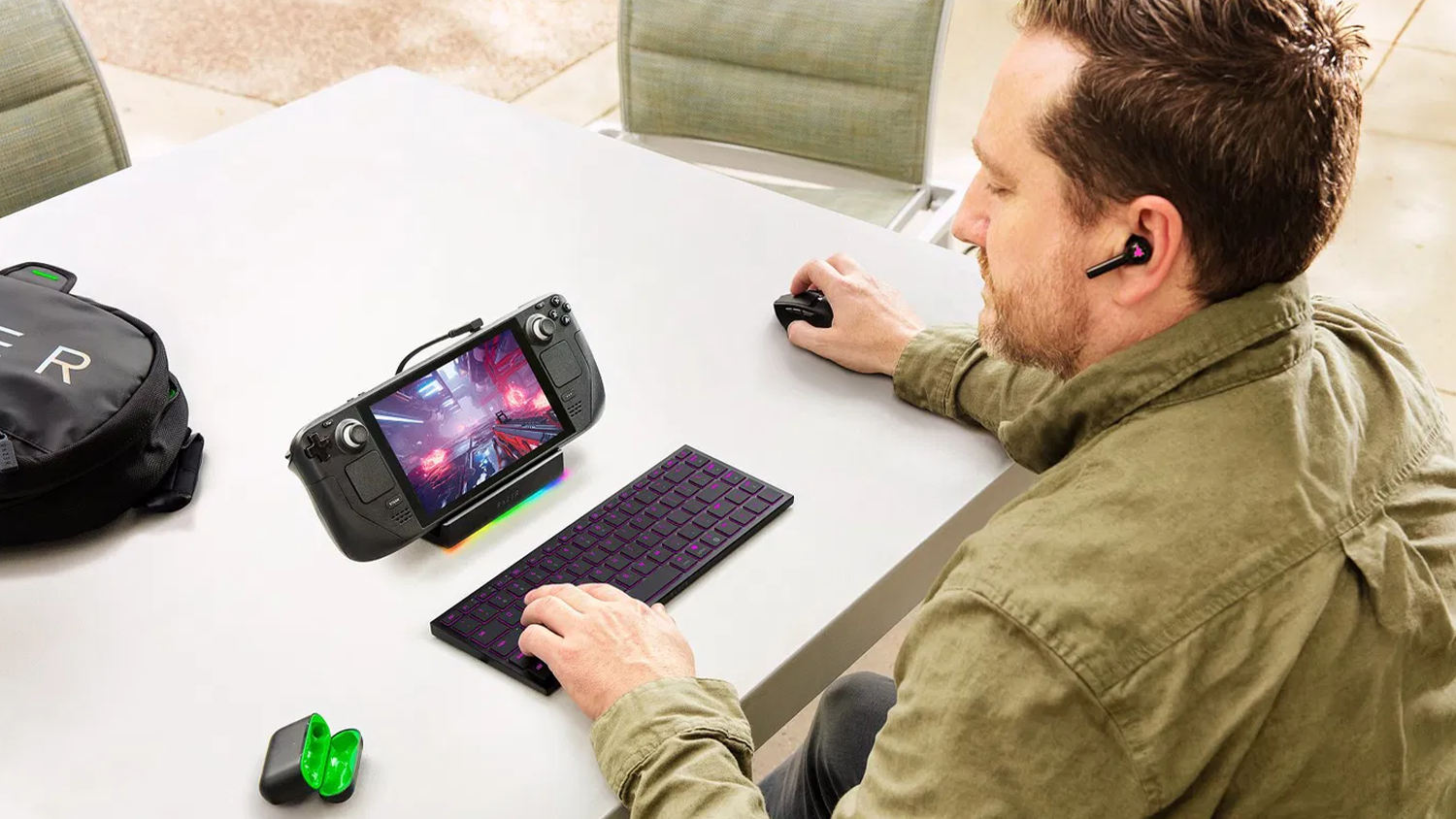 Bezdrôtová klávesnica herná Razer.
