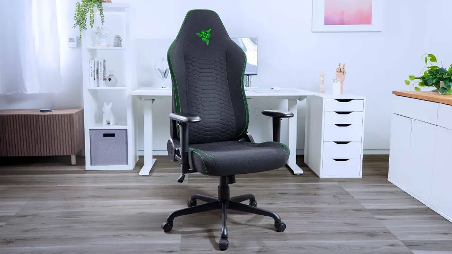 Herní křeslo Razer Iskur V2 X Black v domácí kanceláři