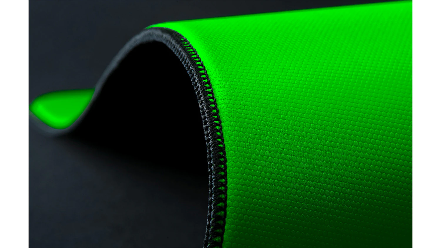 Spodná strana podložky Razer Gigantus V2 Pro L Control