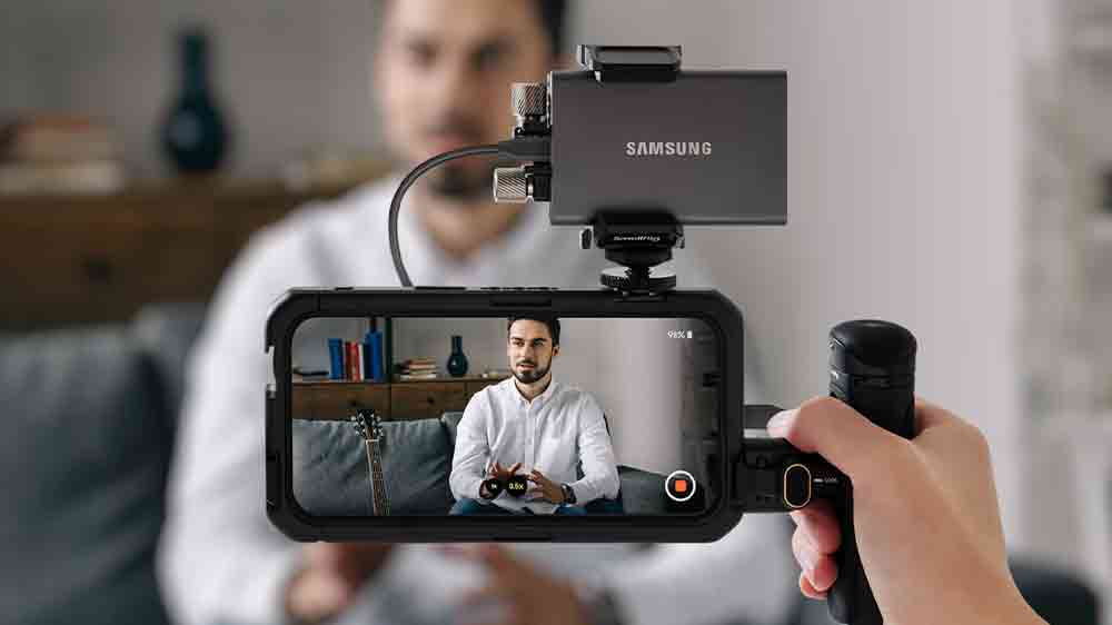 Externí SSD Samsung T7 1 TB připojený ke kameře_04